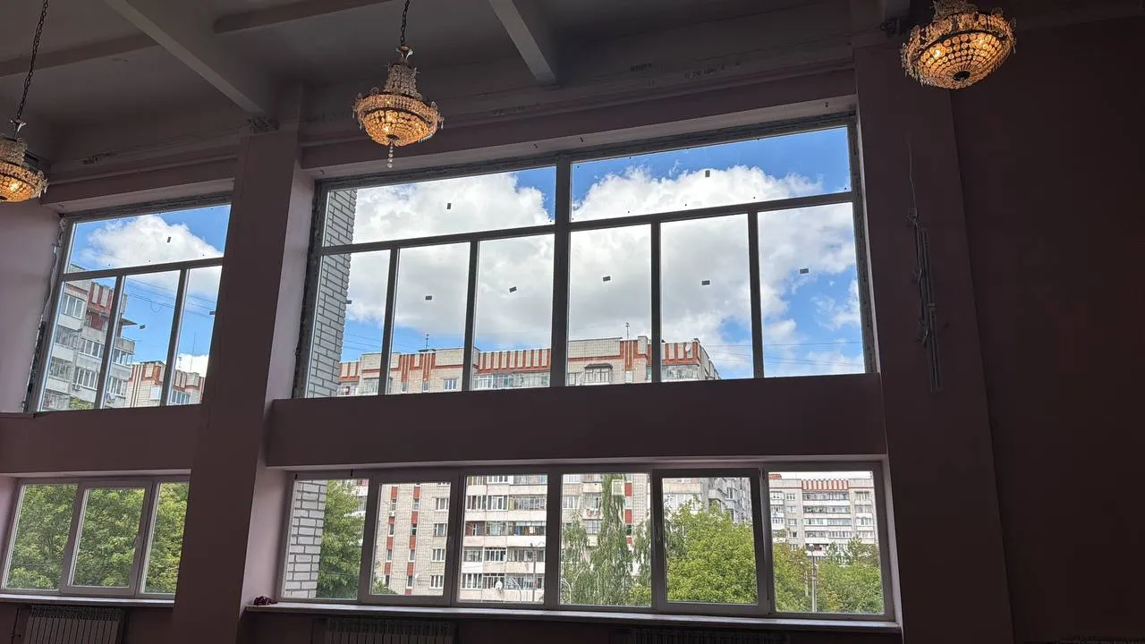 Пластикові вікна та двері